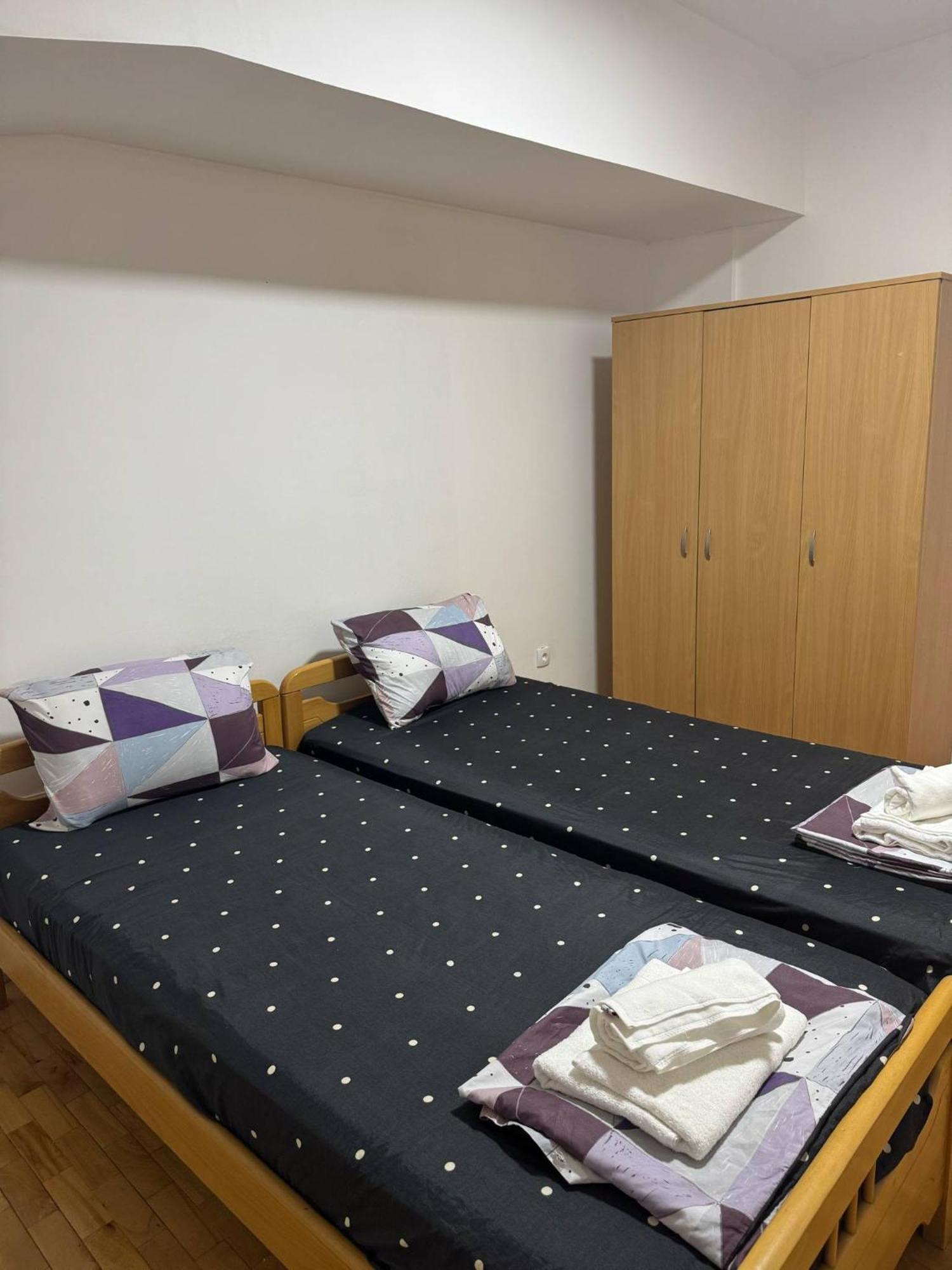 Vd 2 ,only 5 Min From Main Bus Station *